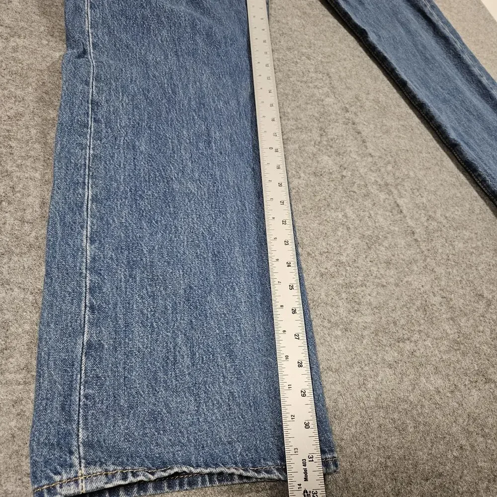 Levis this pair